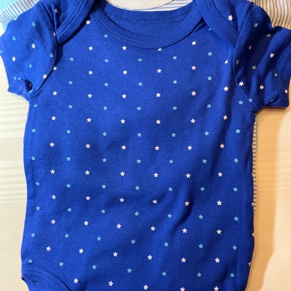 Baby Boy 6-9 months Onesies - Picture 2 of 11